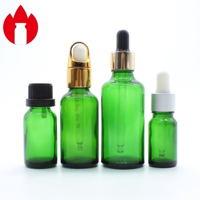 Bouteille en verre d' huile essentielle cosmétique vide